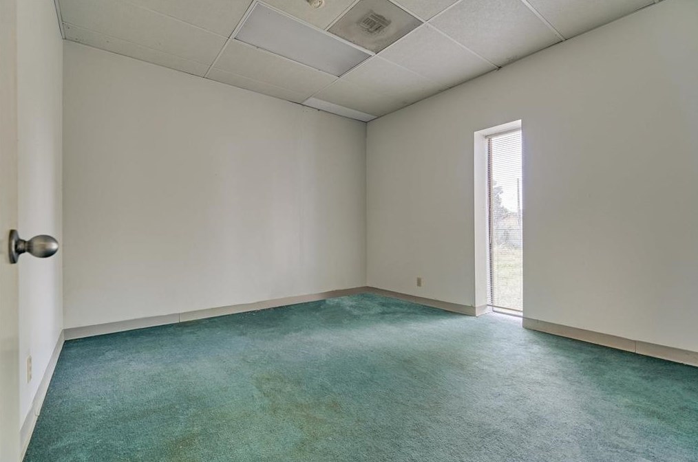 9103 Shl Crk Dr, Houston TX  77064-1617 exterior