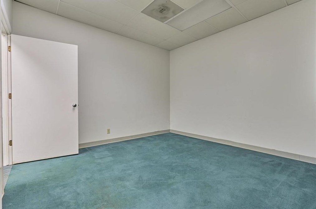 9103 Shl Crk Dr, Houston TX  77064-1617 exterior