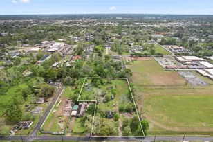 6302 Tuskegee St, Houston, TX 77091 - Photo 1