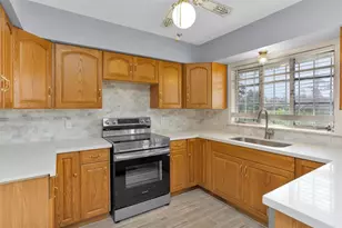 3919 Gardendale Dr, Houston, TX 77092 - Photo 14