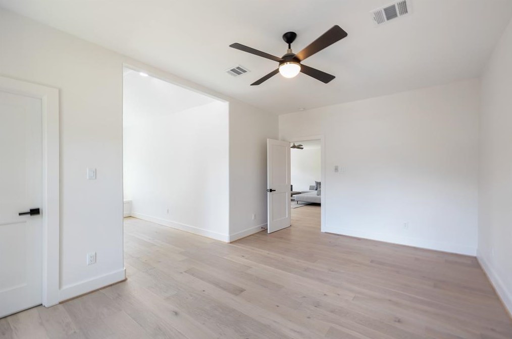 5503 Valerie St, Houston TX  77081-7303 exterior