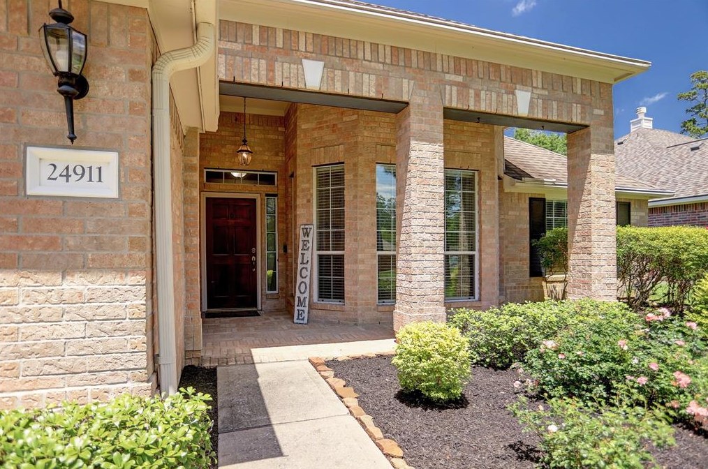 24911 Haverford Rd, Spring, TX 77389-2938