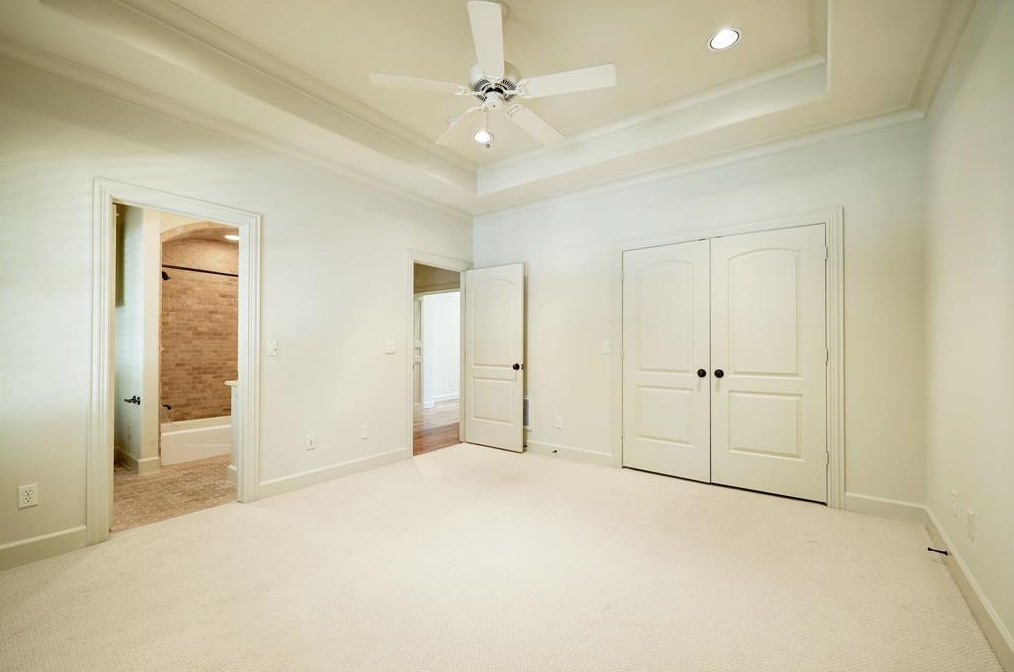 2733 Cason St, Houston TX  77005-3812 exterior