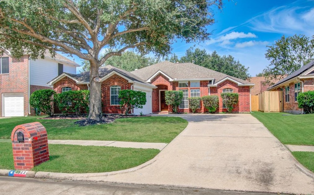 3523 Lakearies Ln, Katy, TX 77449-3872