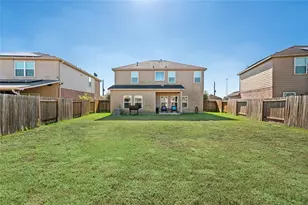 2011 Beach Bluff Rd, Rosenberg, TX 77469 - Photo 32
