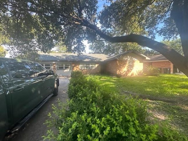 9013 Lugary Dr, Houston, TX 77074