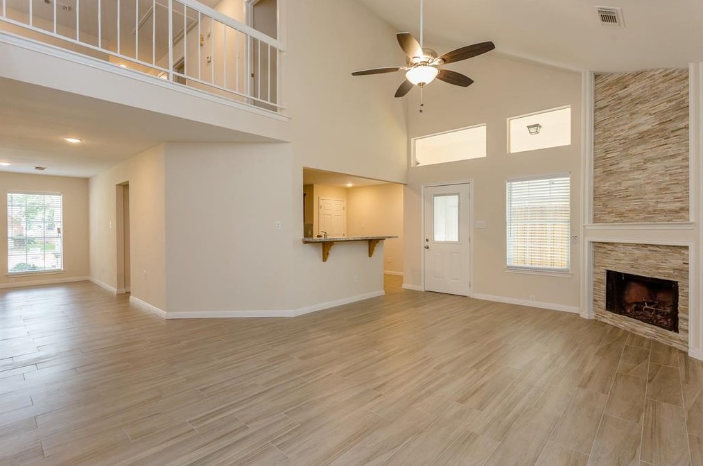 9614 Cane Creek Dr, Houston TX  77070-2066 exterior