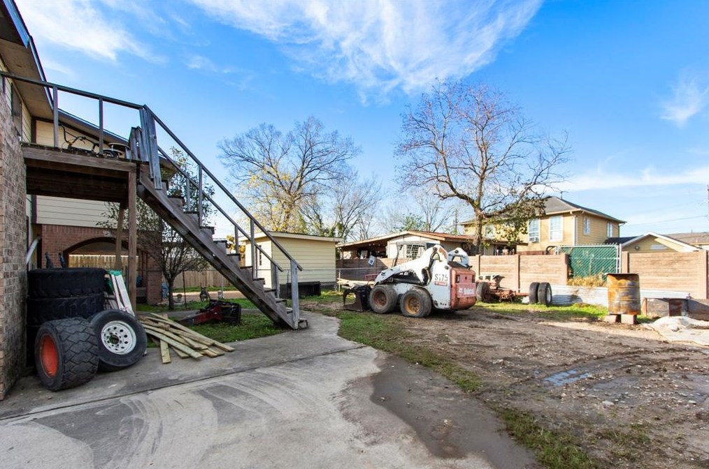 13915 Brownsville St, Houston TX  77015-4112 exterior