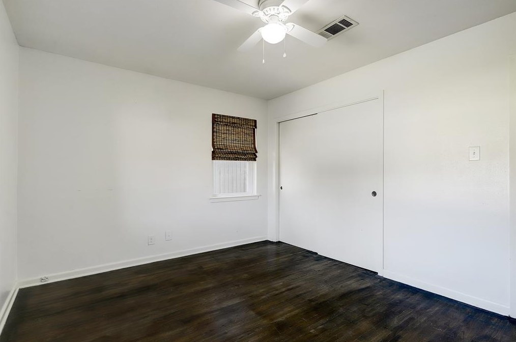 8923 Blankenship Dr, Houston TX  77080-3002 exterior