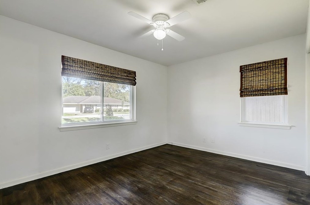 8923 Blankenship Dr, Houston TX  77080-3002 exterior