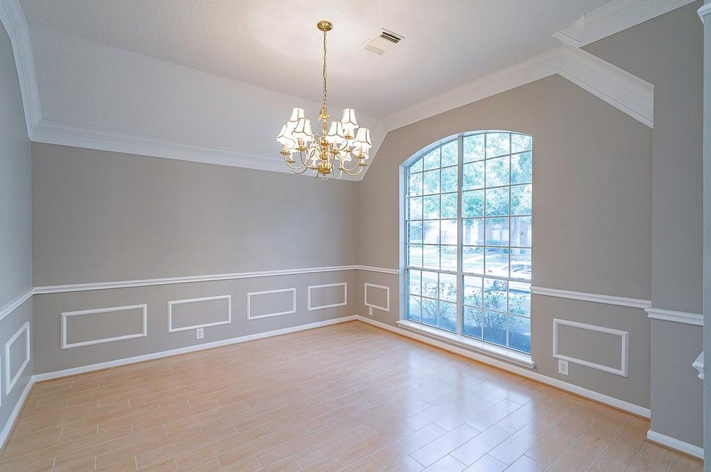 15806 El Dorado Oaks Dr, Houston, TX 77059-4044