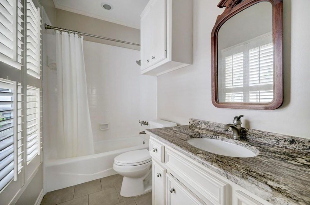 4029 Marquette St, Houston TX  77005-3501 exterior