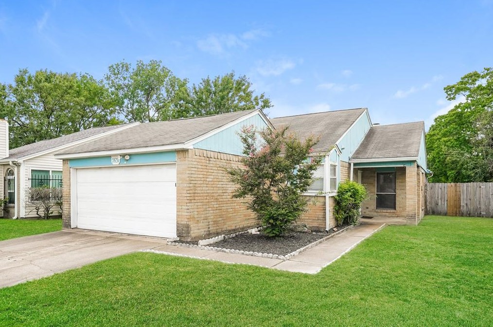 7631 Brookleaf Dr, Houston, TX 77041-1830