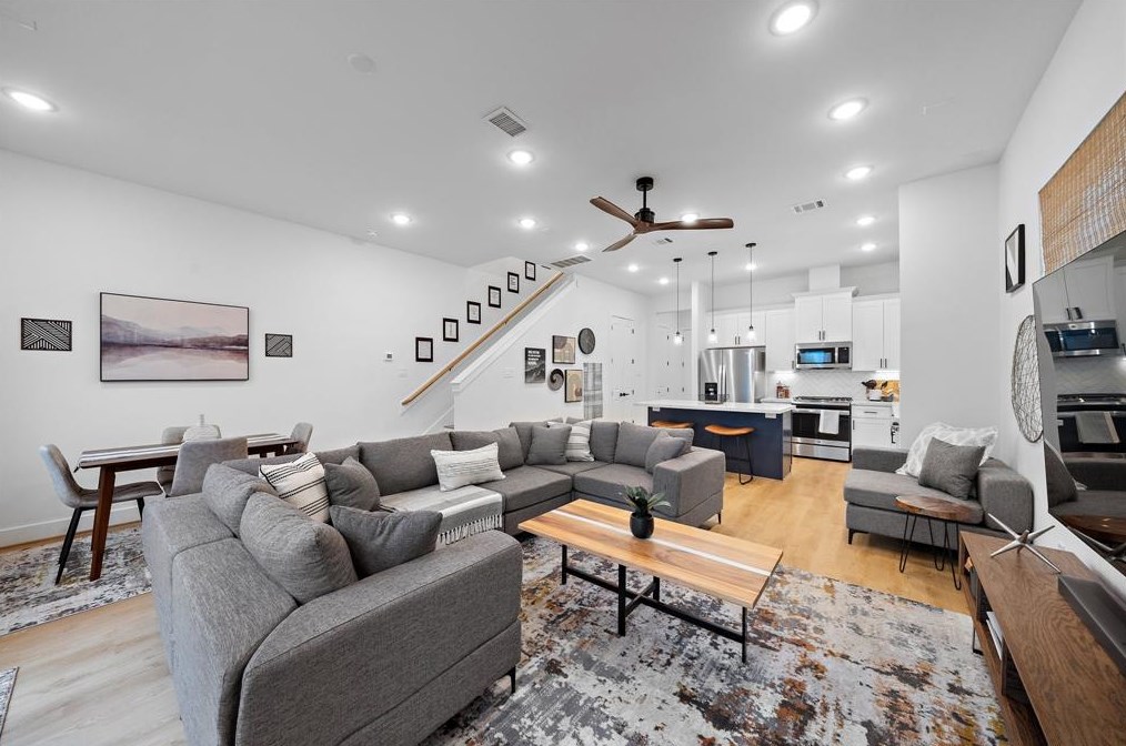 4038 Porter St, Houston, TX 77021