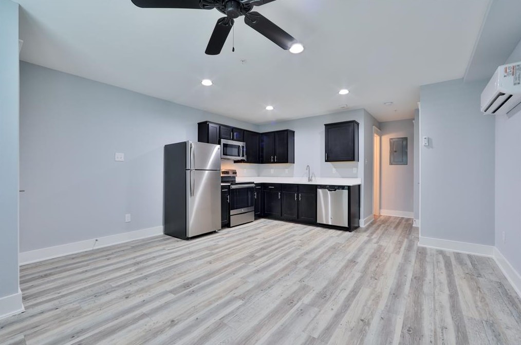 715 13th St, Houston TX  77008-6729 exterior