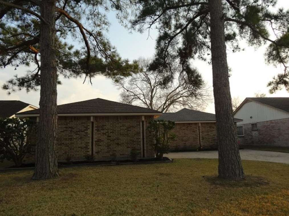 13315 Piney Oaks Dr, Houston, TX 77065