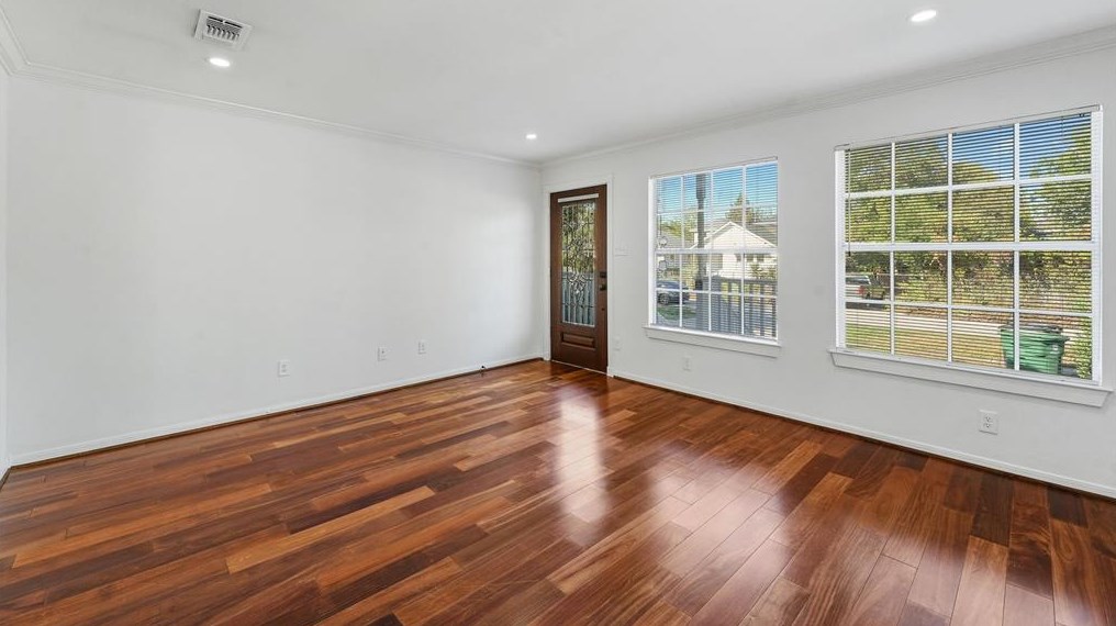 1542 Waverly St, Houston TX  77008-4149 exterior