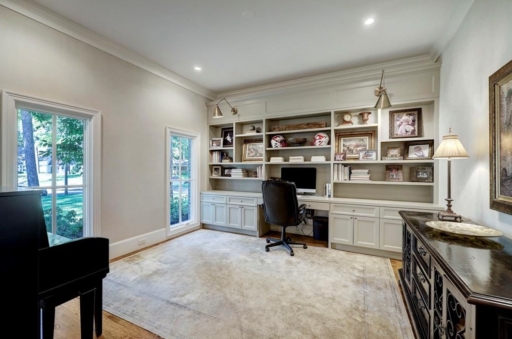 12227 Boheme Dr, Houston TX  77024-4930 exterior