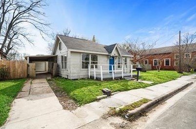 1121 Johnson St, Baytown, TX 77520