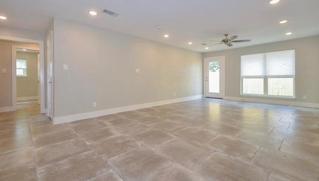 6313 Bowers St, Wallis, TX 77485