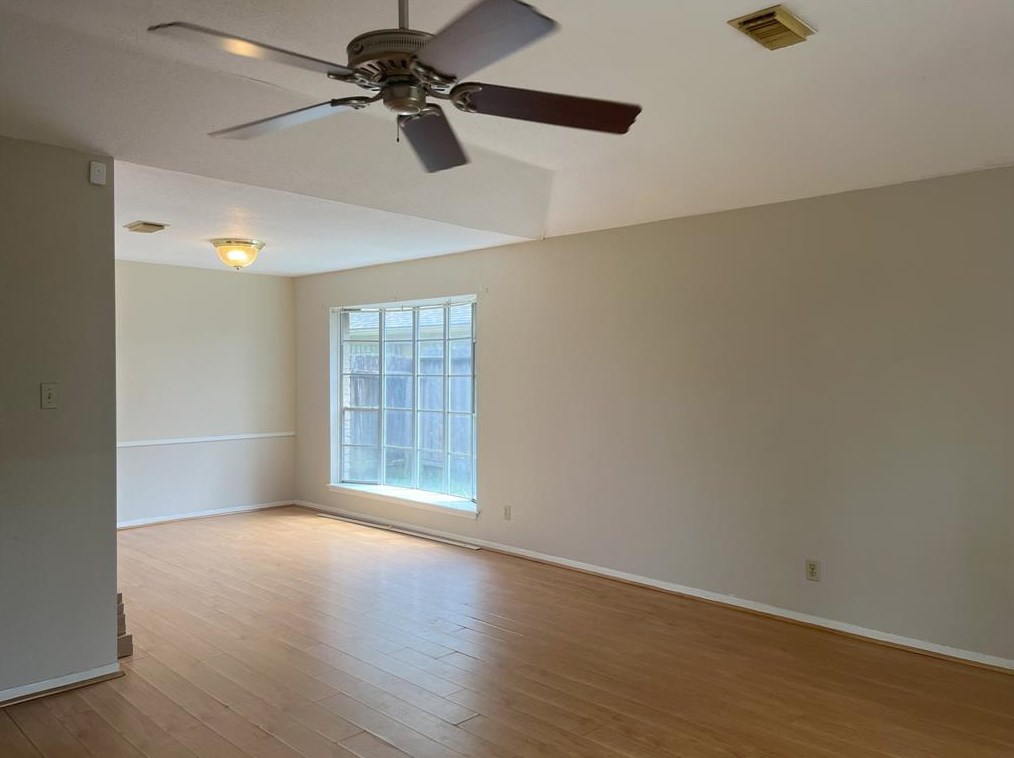 15706 Spring Forest Dr, Houston TX  77059-3807 exterior
