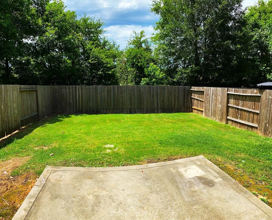 303 Woodland Hills Dr, Conroe TX  77303-1522 exterior