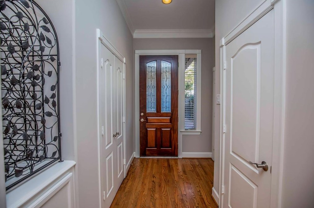 1609 Mcduffie, Houston TX  77019-5311 exterior