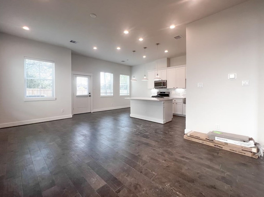 5402 Wheatley St #e, Houston, TX 77091
