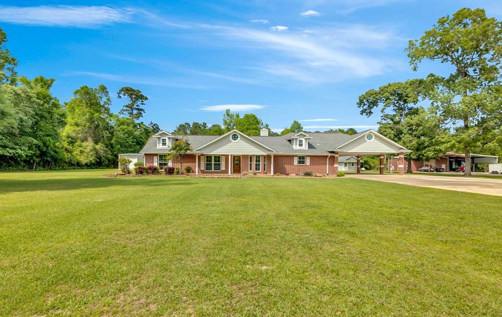 537 County Road 2222, Cleveland TX  77327-1591 exterior