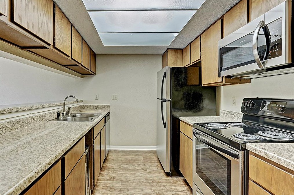 2832 S Bartell Dr Apt 310, Houston, TX 77054