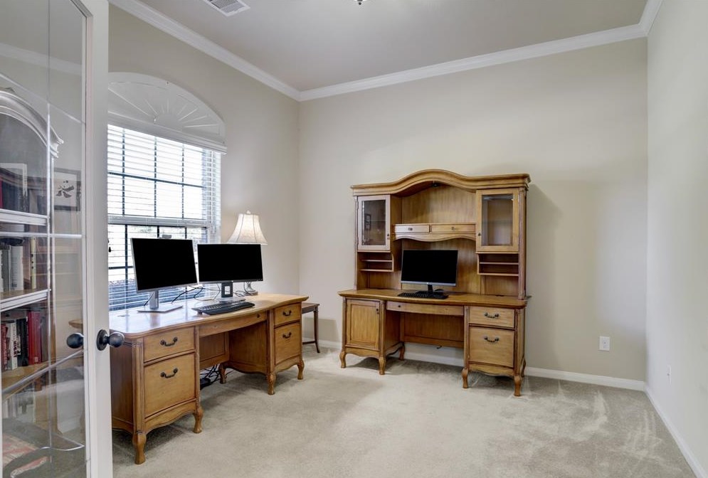 9107 Silverton Star Ln, Houston, TX 77070-2141
