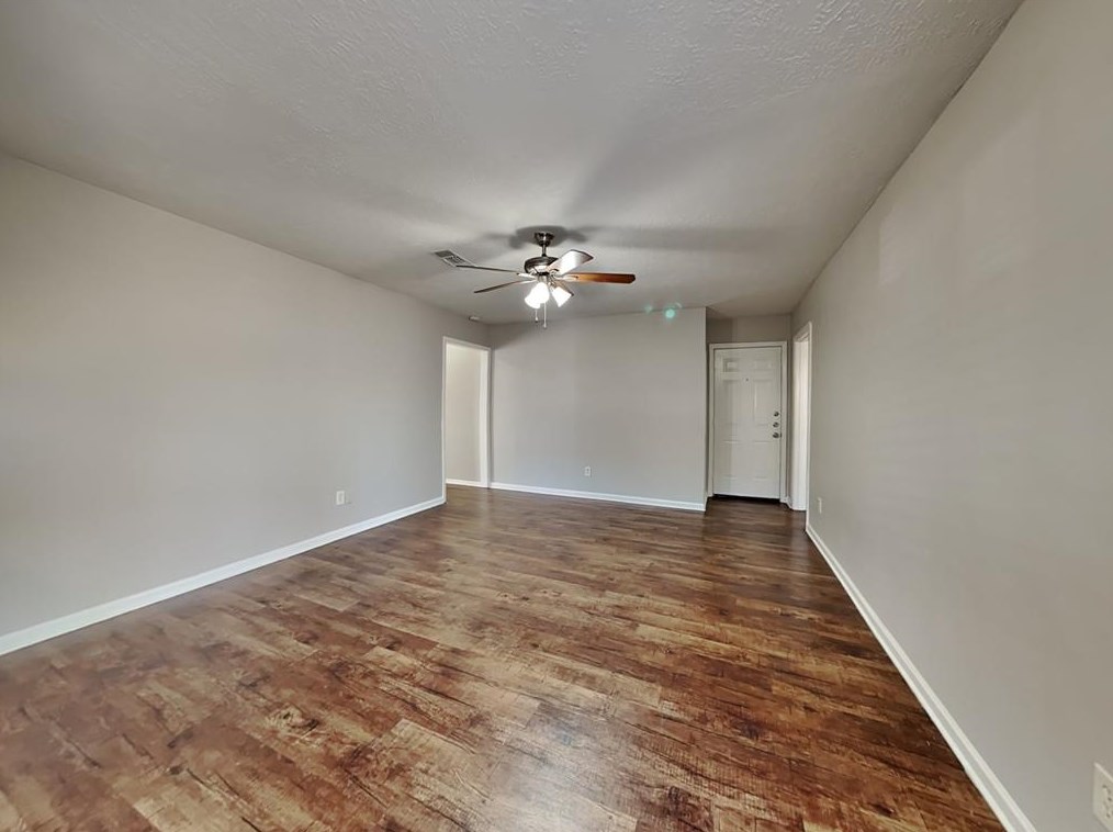 12926 Southbridge Rd, Houston, TX 77047