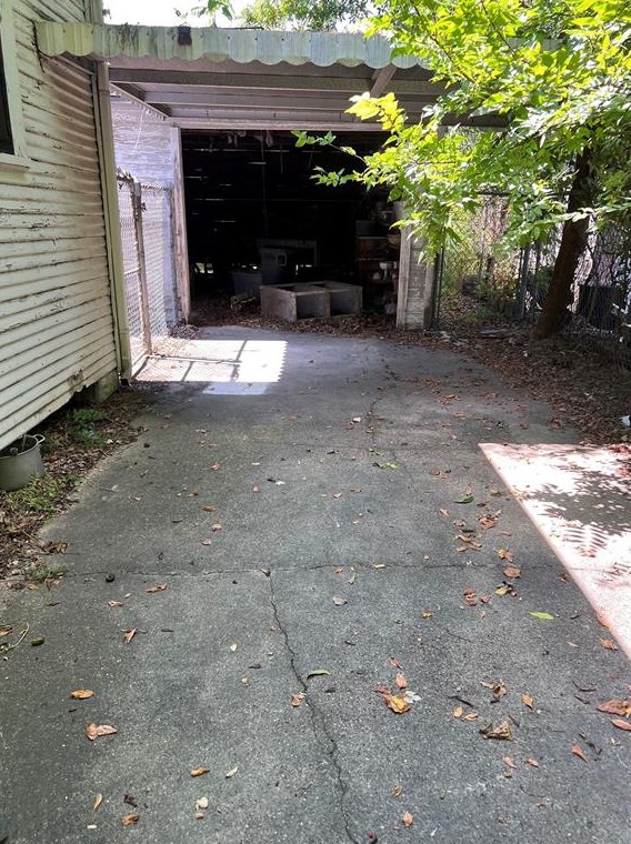 1705 Blount St, Houston, TX 77008-4441