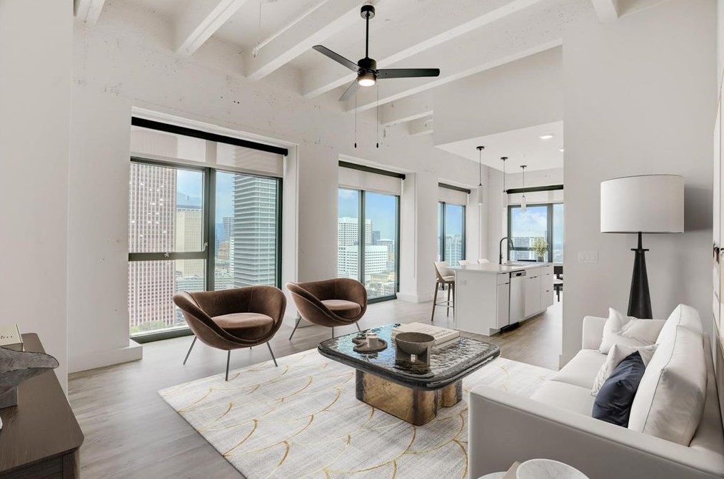 1801 Smith St #315, Houston, TX 77002
