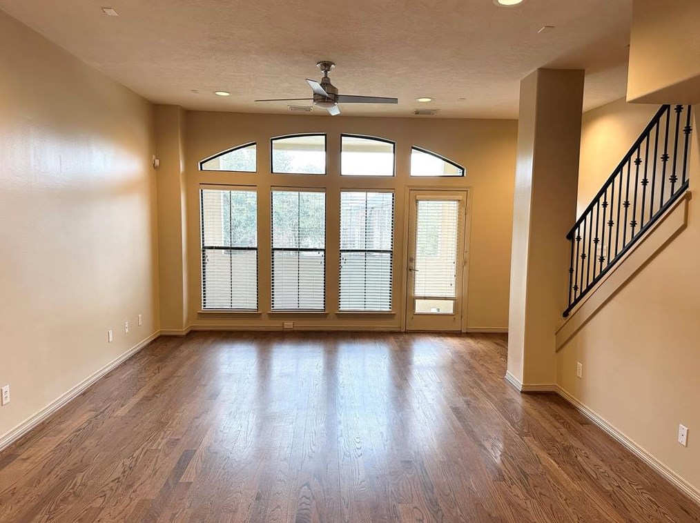 3421 Home St, Houston, TX 77007