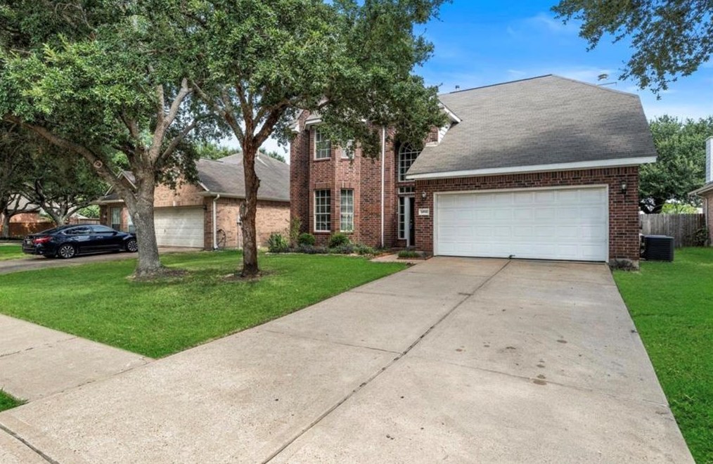 14910 White Forge Ln, Sugar Land, TX 77498