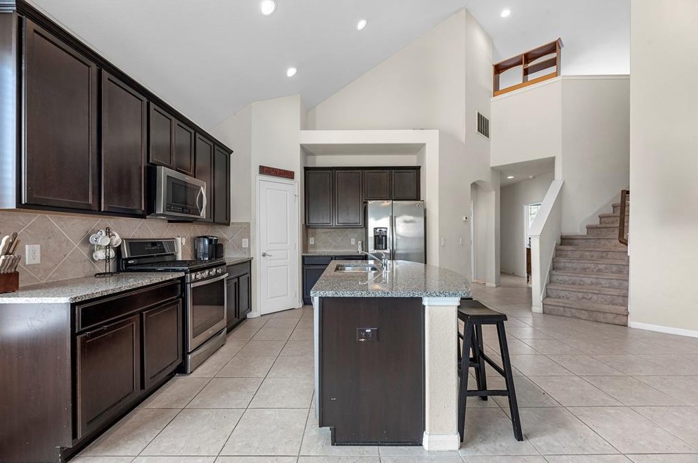 16644 Conner Creek Ln, Houston, TX 77044