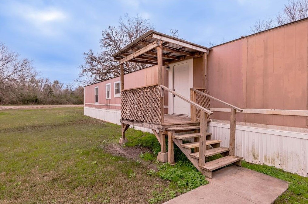 1345 Fm 405 Rd #5, Huntsville, TX 77320