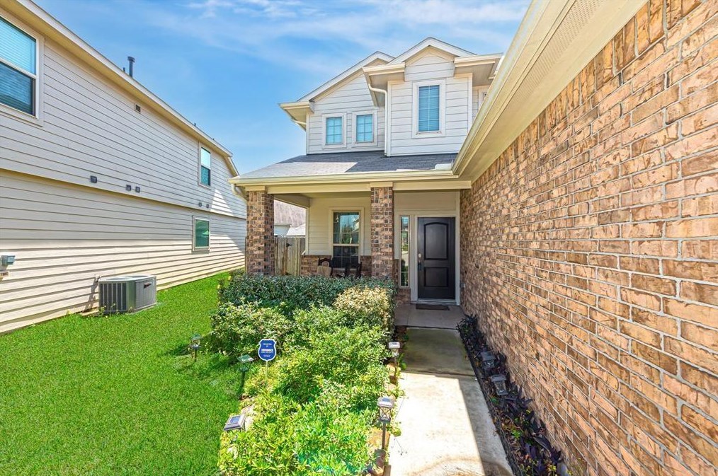 15610 Egret Field Ln, Houston, TX 77049