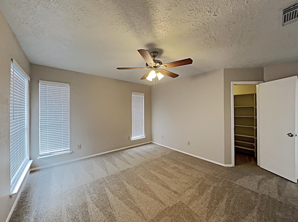 2722 Spring Dusk Ln, Spring, TX 77373