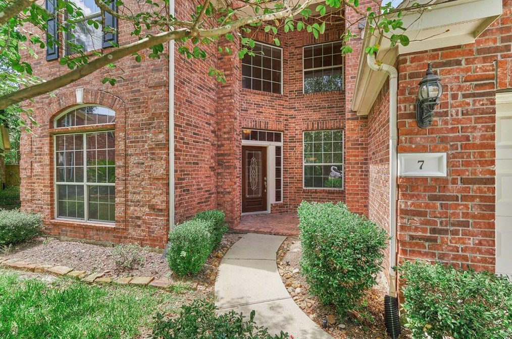7 Raindance Ct, Conroe, TX 77385