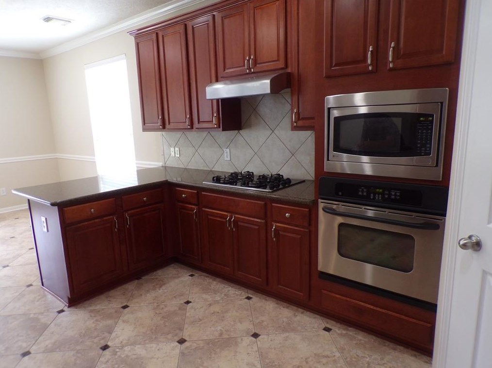 20703 Pinebrook Hollow Ln, Spring, TX 77379