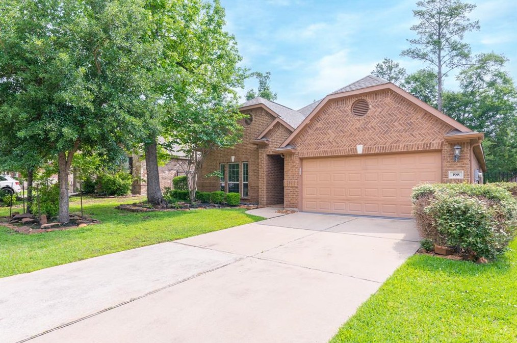 198 Hearthshire Cir, Magnolia, TX 77354