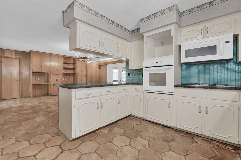 3943 Fernwood Dr, Houston TX  77021-1640 exterior