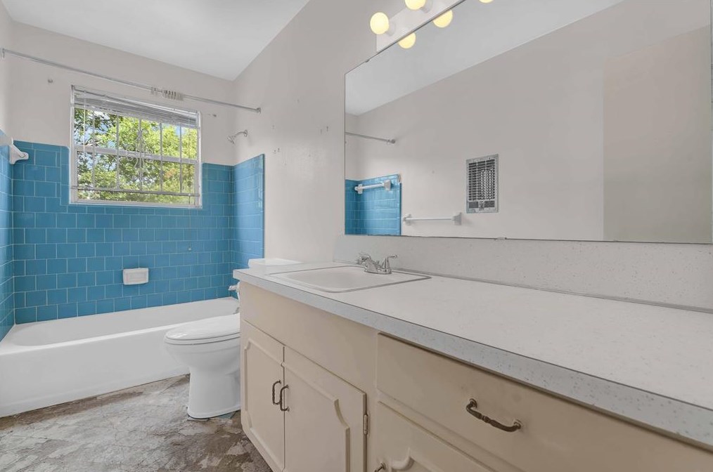 3943 Fernwood Dr, Houston TX  77021-1640 exterior