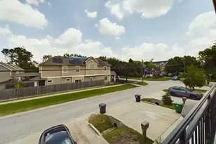 2609 Lawrence St, Houston, TX 77008 - Photo 16