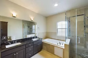 2609 Lawrence St, Houston, TX 77008 - Photo 34