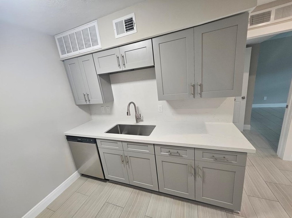 2350 Bering Dr Apt 92, Houston, TX 77057