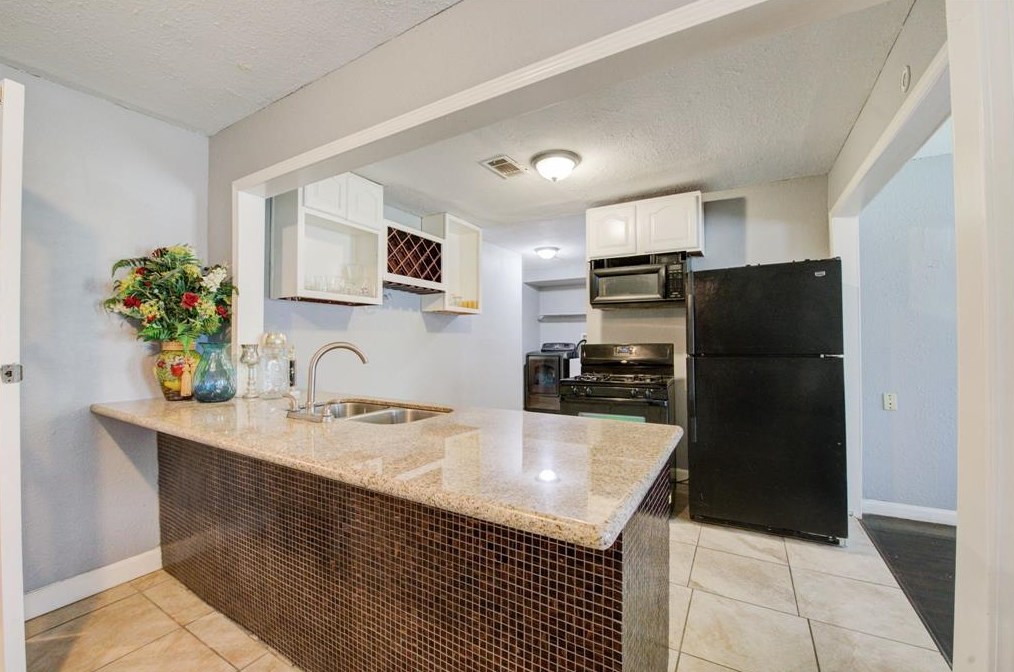 3548 Ruth St, Houston TX  77004-4941 exterior