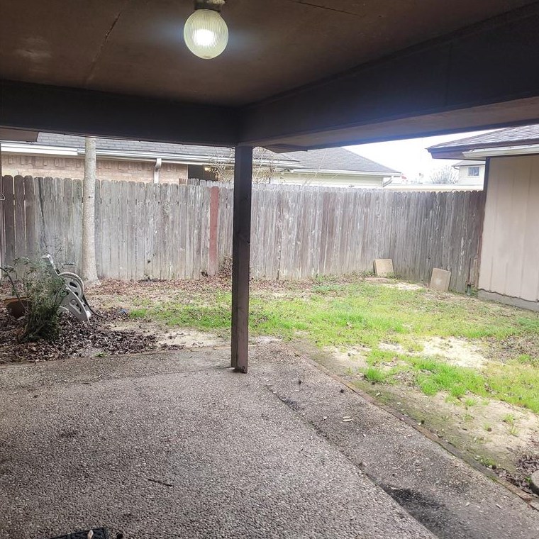 3108 Oakmont Dr, Orange, TX 77630